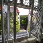 Apartment 3 Large Rooms With 2 Separate Bedbrooms Close To City Centre Near Kudamm And Kadewe