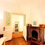 Apartment 3 Large Rooms With 2 Separate Bedbrooms Close To City Centre Near Kudamm And Kadewe