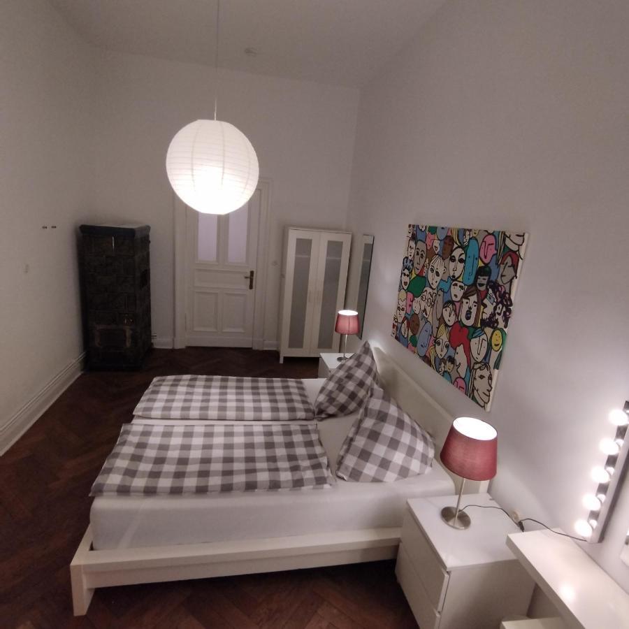 Appartement 3 Large With 2 Separate Bedbrooms Close To Centre Near Kudamm And Kadewe
