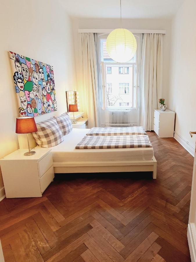 Apartamento 3 Large With 2 Separate Bedbrooms Close To Centre Near Kudamm And Kadewe Berlim